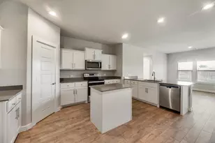 820 Lakeview Dr, Alvarado, TX 76009 - Photo 5