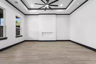 613 N Dwight Ave, Dallas, TX 75211 - Photo 5