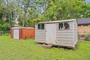 9738 Van Dyke Rd, Dallas, TX 75218 - Photo 25