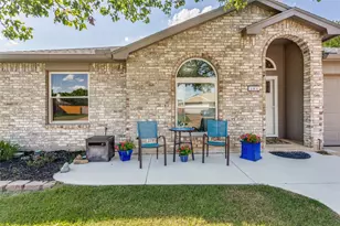 308 Candlestick Trail, Saginaw, TX 76179 - Photo 25