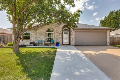 308 Candlestick Trail, Saginaw, TX 76179 - Photo 1