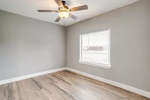 823 College St, Cleburne, TX 76033 - Photo 9