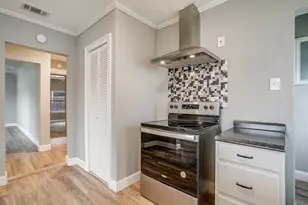 823 College St, Cleburne, TX 76033 - Photo 13