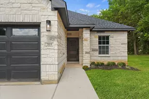 203 Kalura Way, Tool, TX 75143 - Photo 3