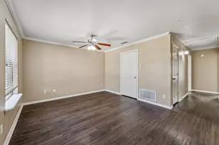 872 W Vanderbilt St, Stephenville, TX 76401 - Photo 3
