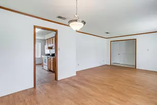 7221 Church Park Dr, Fort Worth, TX 76133 - Photo 5