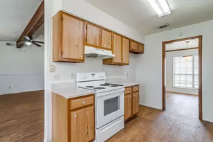 7221 Church Park Dr, Fort Worth, TX 76133 - Photo 9