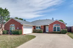 1102 E Oak St, Wylie, TX 75098 - Photo 1