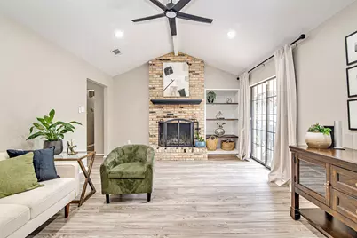 4375 Rota Circle, Fort Worth, TX 76133 - Photo 5