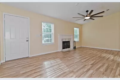 504 Circleview Drive, Mansfield, TX 76063 - Photo 5