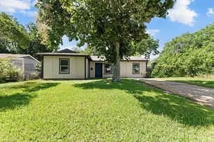 3806 Castle Hills Dr, Dallas, TX 75241 - Photo 3
