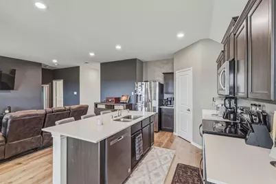 1210 Grand View Drive, Ennis, TX 75119 - Photo 7