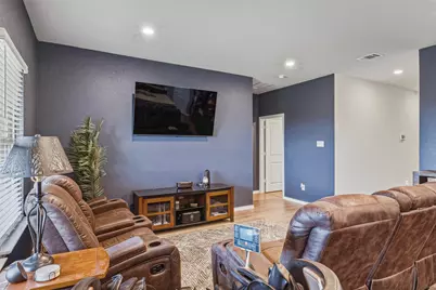 1210 Grand View Drive, Ennis, TX 75119 - Photo 5