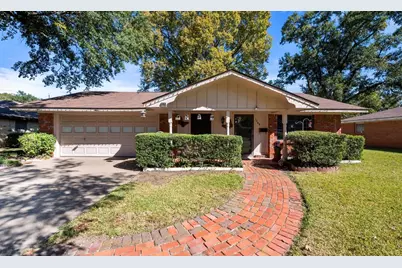 1705 E Beverly Drive, Corsicana, TX 75110 - Photo 1