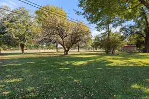 1705 E Beverly Dr, Corsicana, TX 75110 - Photo 7