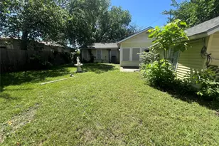 4233 Voncille St, Haltom City, TX 76117 - Photo 23