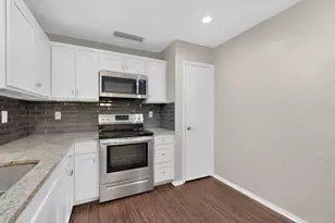 1620 Glenhill Ln, Lewisville, TX 75077 - Photo 15