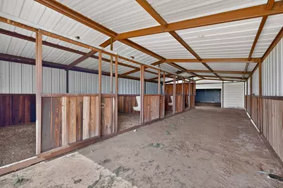 186 County Road 4430, Rhome, TX 76078 - Photo 37