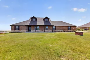 186 Co Rd 4430, Rhome, TX 76078 - Photo 1