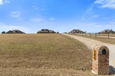186 County Road 4430, Rhome, TX 76078 - Photo 33