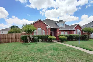 7316 Milton Ln, Plano, TX 75025 - Photo 1