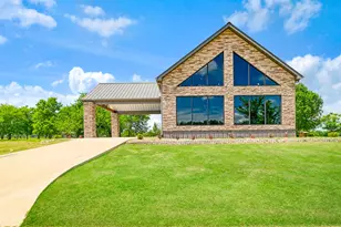 209 Helena Dr, Powderly, TX 75473 - Photo 1