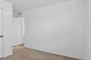 605 Grenada Lk Dr, Princeton, TX 75407 - Photo 25