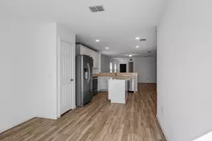605 Grenada Lk Dr, Princeton, TX 75407 - Photo 17