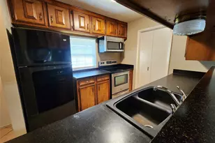 7604 Bridges Ave, Richland Hills, TX 76118 - Photo 7