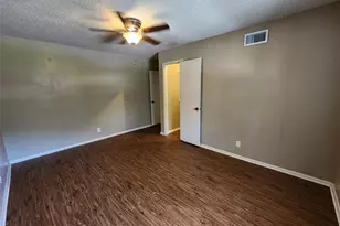 7604 Bridges Ave, Richland Hills, TX 76118 - Photo 23
