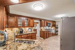 6120 Preston Creek Dr, Dallas, TX 75240 - Photo 13