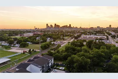 1800 S Trunk Avenue, Dallas, TX 75210 - Photo 5