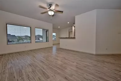 7041 Seton Hall Drive, Fort Worth, TX 76120 - Photo 17