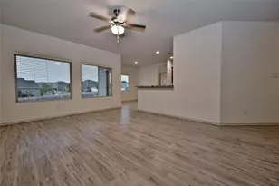 7041 Seton Hall Dr, Fort Worth, TX 76120 - Photo 17