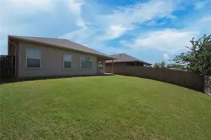 7041 Seton Hall Dr, Fort Worth, TX 76120 - Photo 35