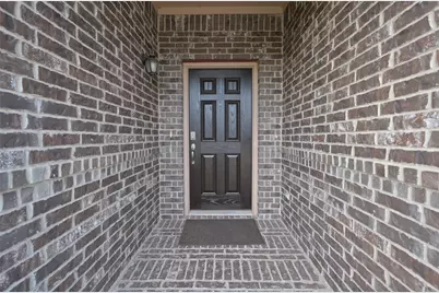 7041 Seton Hall Drive, Fort Worth, TX 76120 - Photo 37