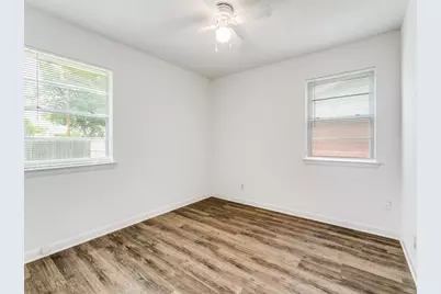 3023 Topaz Lane, Farmers Branch, TX 75234 - Photo 9