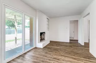 3023 Topaz Ln, Farmers Branch, TX 75234 - Photo 3