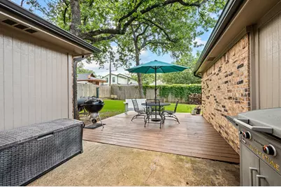 1312 Circle Lane, Bedford, TX 76022 - Photo 25