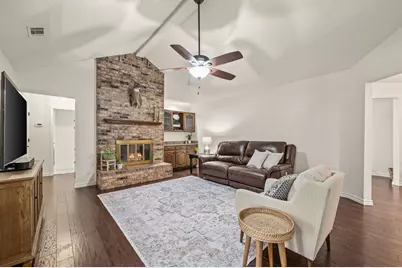 1312 Circle Lane, Bedford, TX 76022 - Photo 5