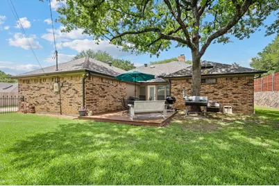 1312 Circle Lane, Bedford, TX 76022 - Photo 27