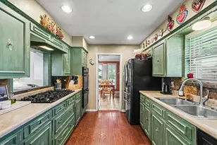 7441 Whispering Pines Dr, Dallas, TX 75248 - Photo 9