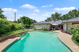 7441 Whispering Pines Dr, Dallas, TX 75248 - Photo 29