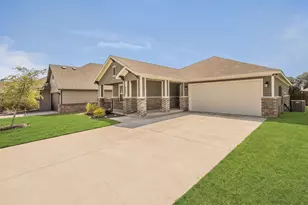 433 Rose Ave, Cleburne, TX 76033 - Photo 33