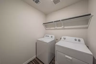 433 Rose Avenue, Cleburne, TX 76033 - Photo 23