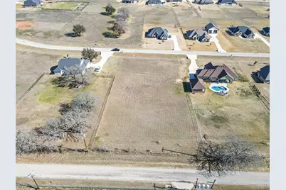 209 Maverick Court, Granbury, TX 76049 - Photo 21