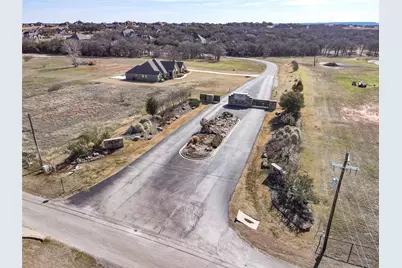 209 Maverick Court, Granbury, TX 76049 - Photo 27