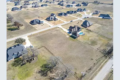209 Maverick Court, Granbury, TX 76049 - Photo 19