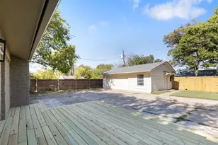 8619 Banff Dr, Dallas, TX 75243 - Photo 9