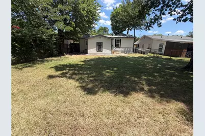 231 Elm Street, Hurst, TX 76053 - Photo 21